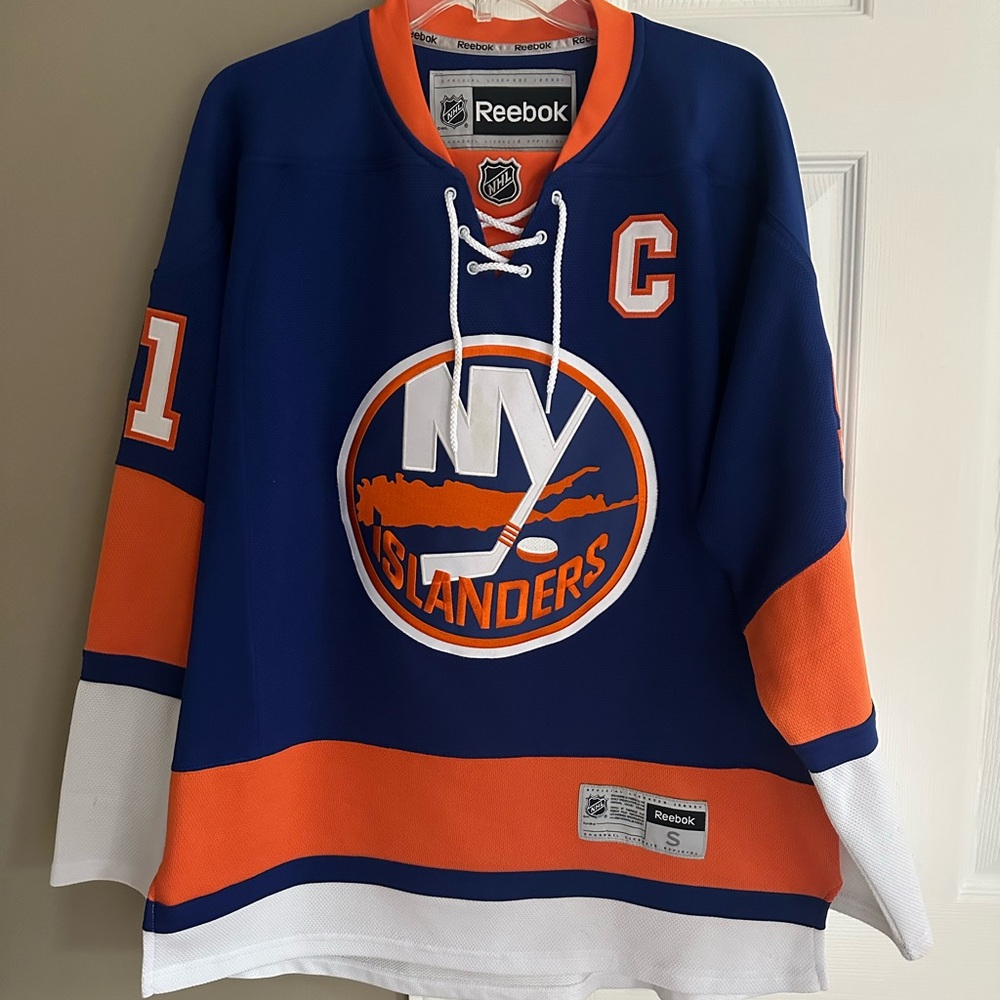 Tavares Islanders NHL jersey. Reebok adult size small